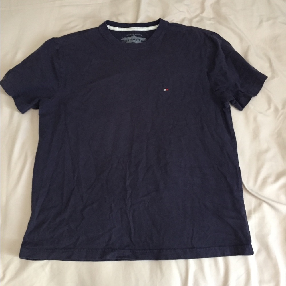 Tommy Hilfiger navy blue T-shirt